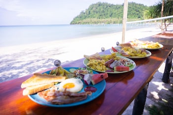 i lay house koh kood