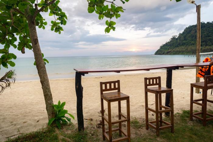 i lay house koh kood