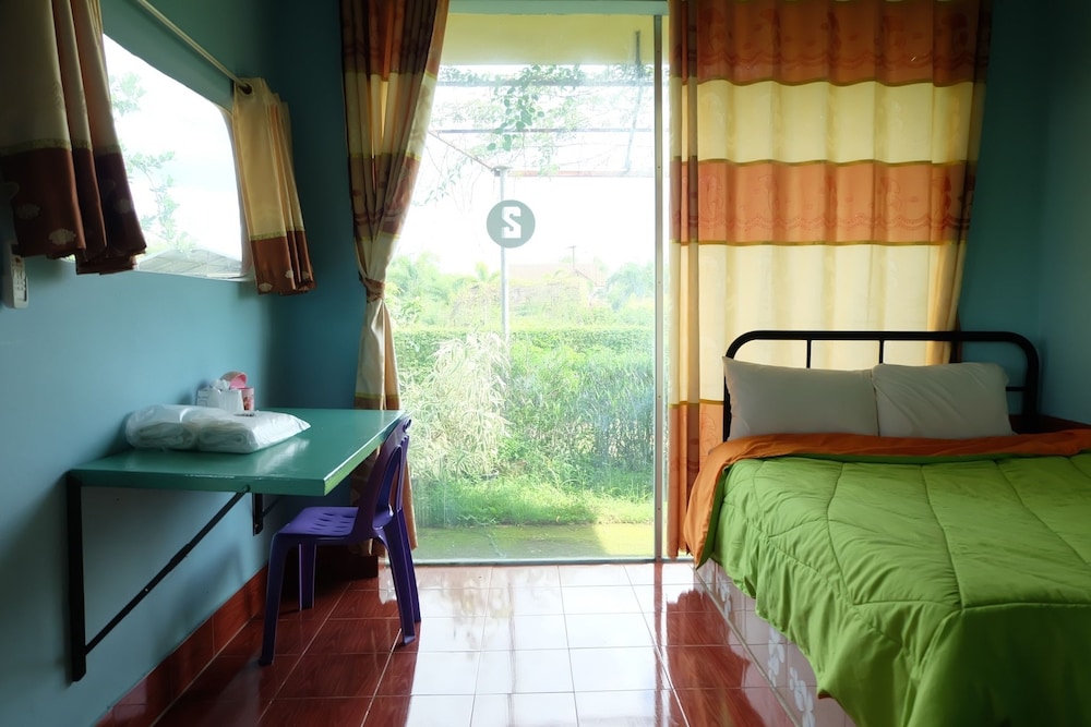khuan pron holiday home