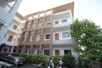 somsamai style apartment