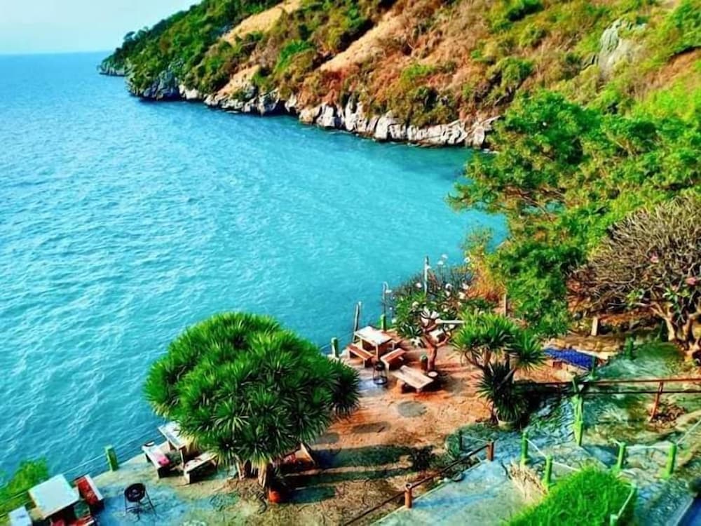 sripitsanu bungalows