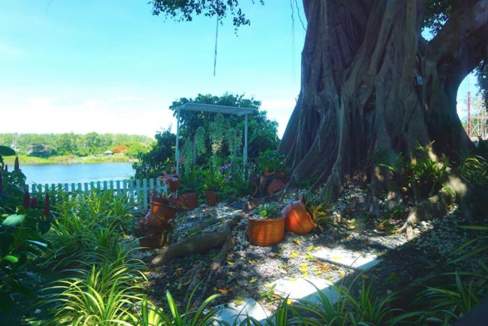 the lake chalong hotel