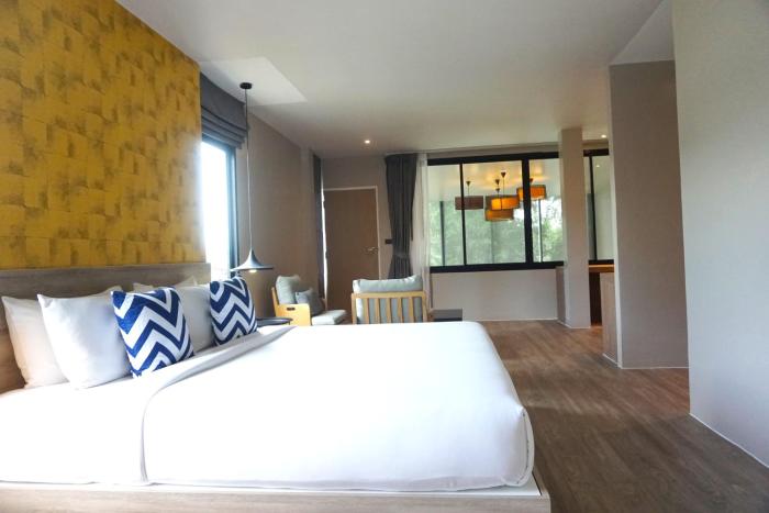 the lake chalong hotel