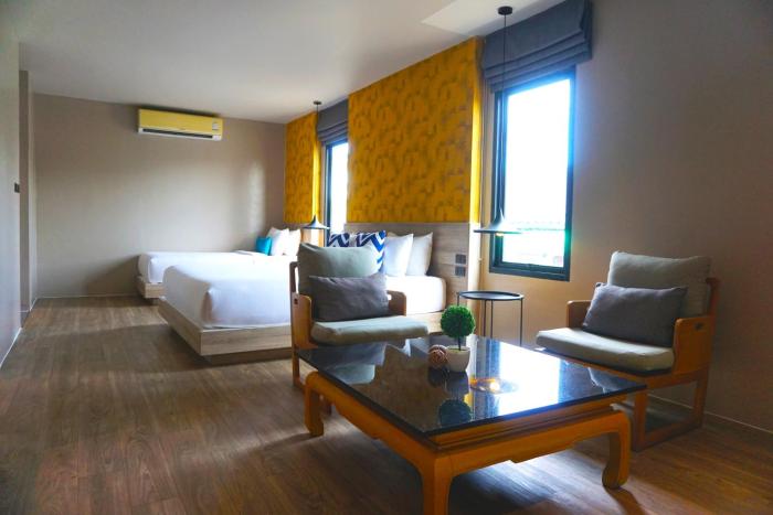 the lake chalong hotel