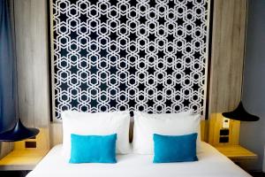 the lake chalong hotel