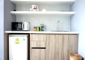 the lake chalong hotel