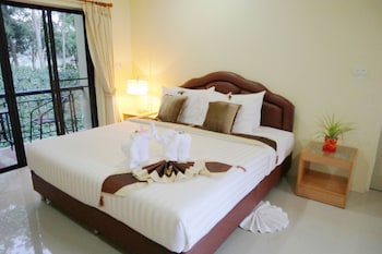 chiangrai lake hill resort