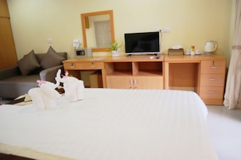 chiangrai lake hill resort