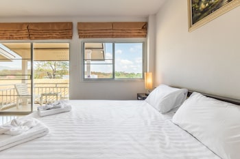 chiangrai lake hill resort