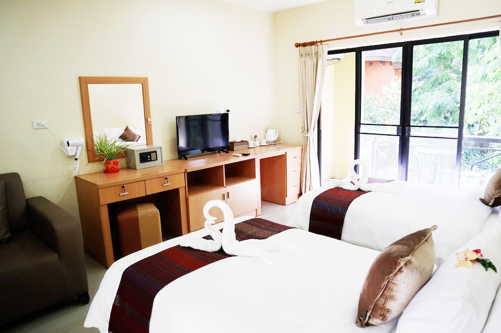 chiangrai lake hill resort