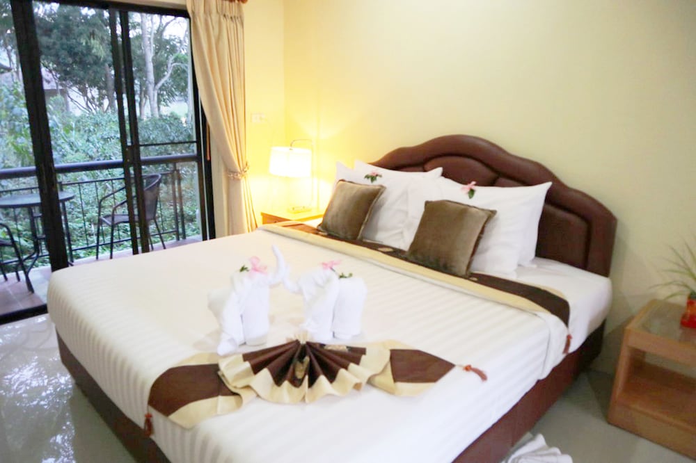 chiangrai lake hill resort