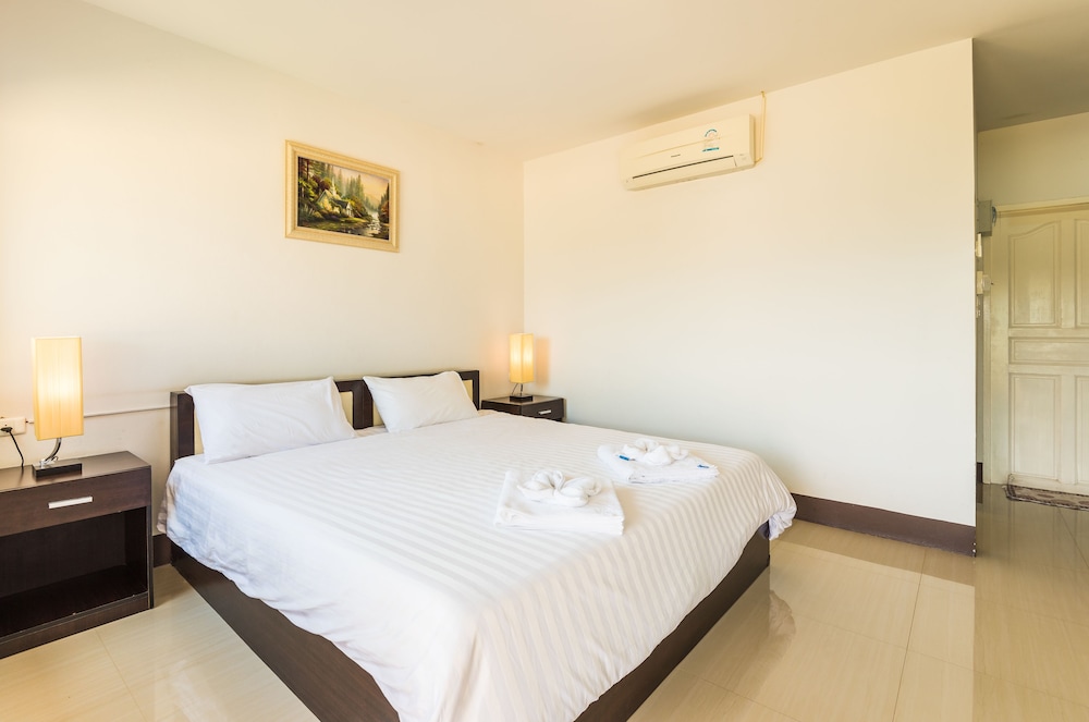 chiangrai lake hill resort