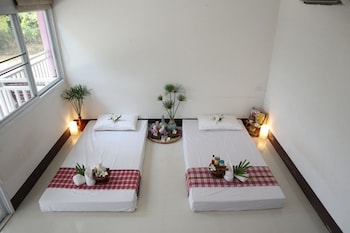 chiangrai lake hill resort