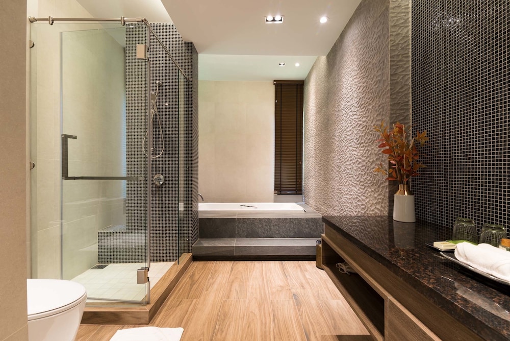 green ville laguna hotel