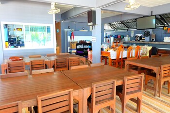 tharadol beach resort