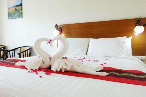 chaophaya thara riverside