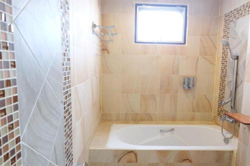 chaophaya thara riverside