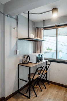 full moon house hostel