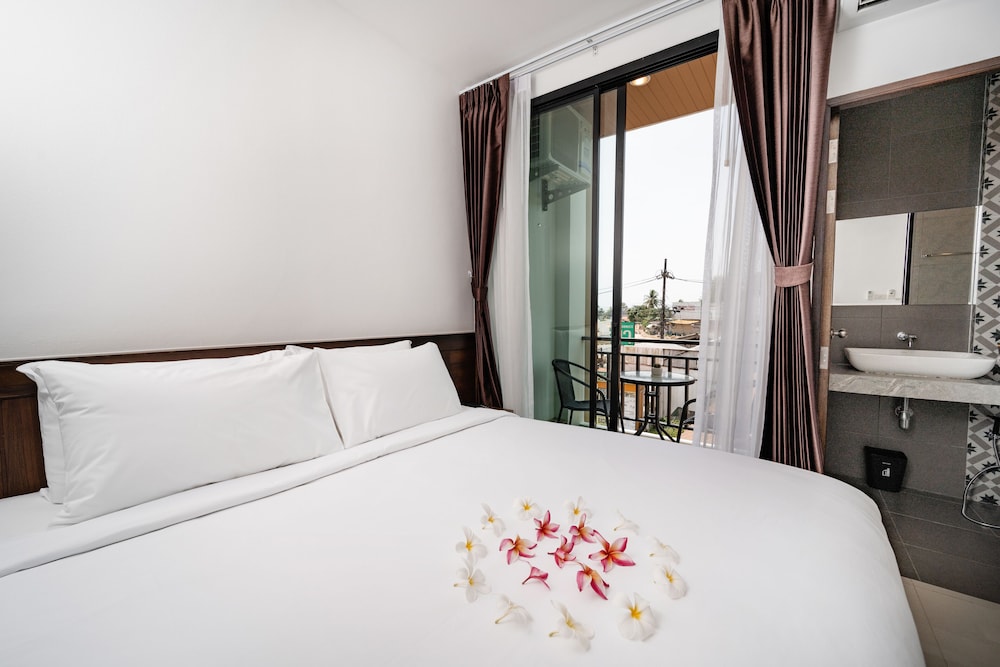 circle inn ao nam mao