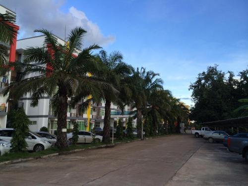 the icon service apartment