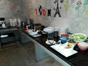 the icon service apartment