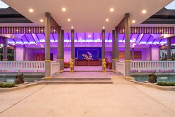 Phuket La Siesta,Nai Harn>>Karon,3.5 star