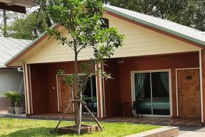 phen waree ampawa resort