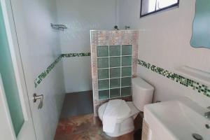 phen waree ampawa resort