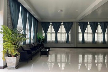 phen waree ampawa resort