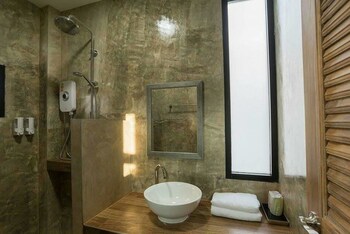 baansuan tisa resort