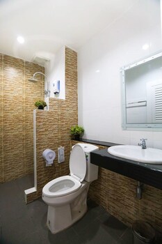 Ruenchofa Hotel,Nong Bua Lamphu Province>>Nongbua Lamphu,3 star