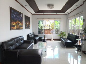 Ruenchofa Hotel,Nong Bua Lamphu Province>>Nongbua Lamphu,3 star
