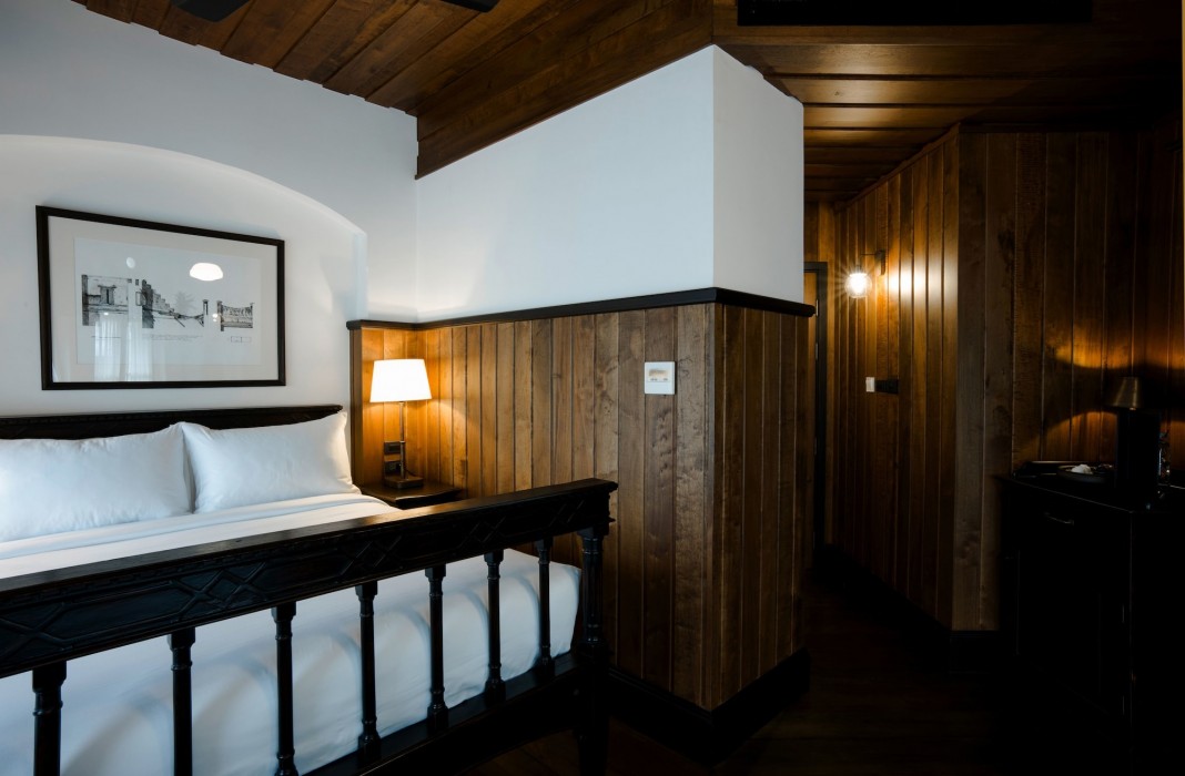 1905 heritage corner