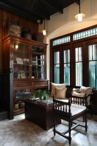 1905 heritage corner