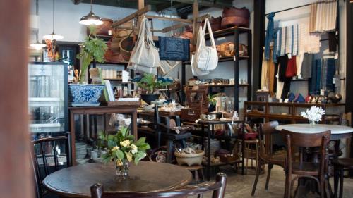 1905 heritage corner