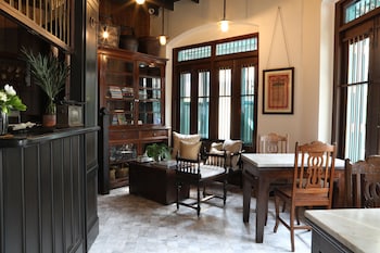 1905 heritage corner