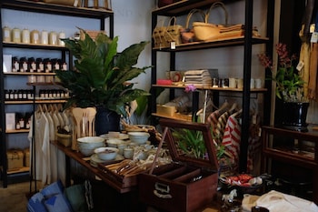 1905 heritage corner