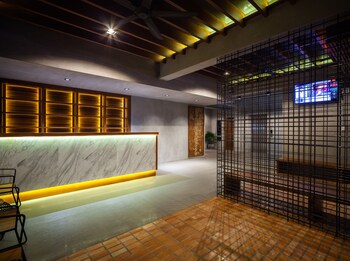 laekhon nonbai hotel