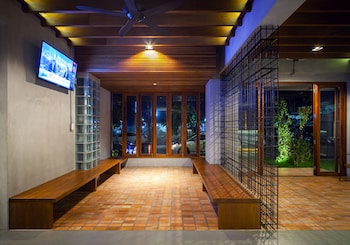 laekhon nonbai hotel