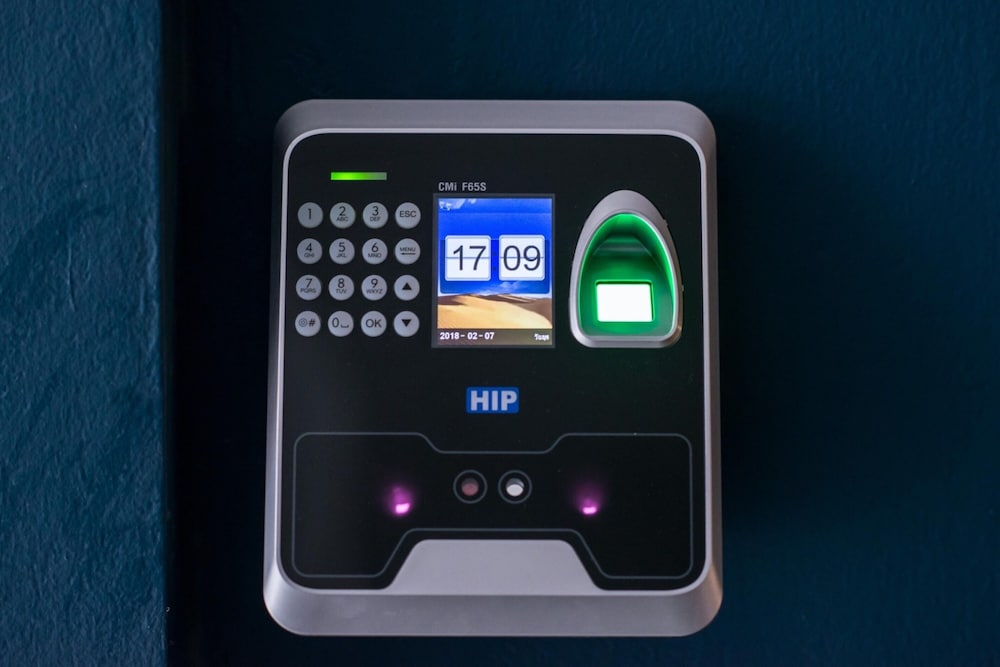 4share hostel adults only