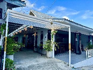 eclipse hostel and bar