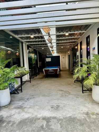 eclipse hostel and bar