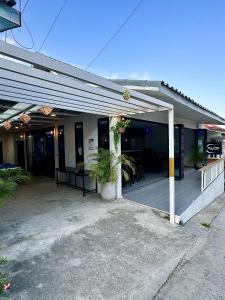 eclipse hostel and bar