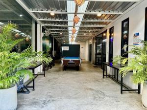 eclipse hostel and bar