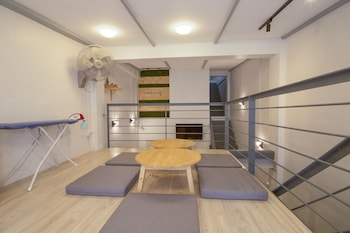 ekanake hostel