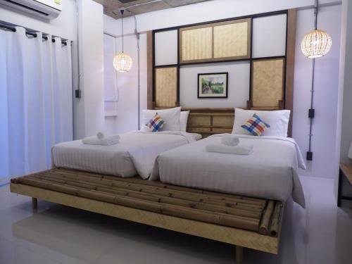 luck esan loft hostel