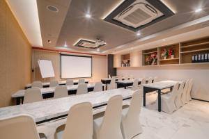 samyan serene hotel