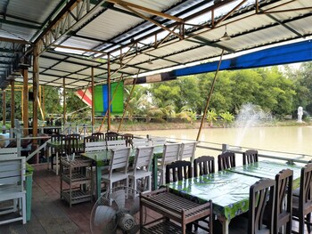 Khonchom Resort,Wihan Daeng>>Saraburi,2.5 star