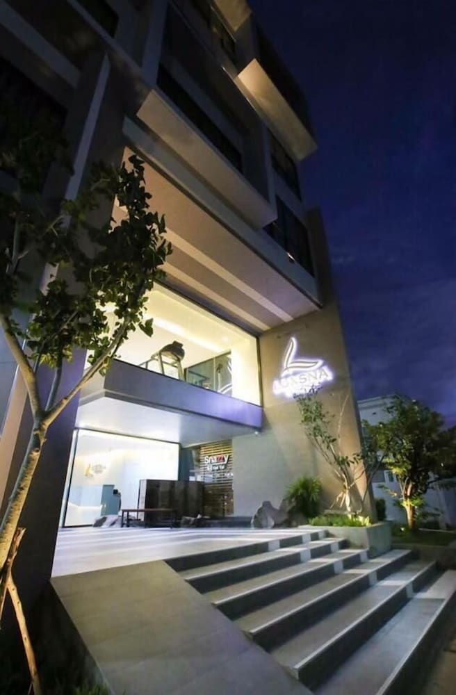 luxsna residence