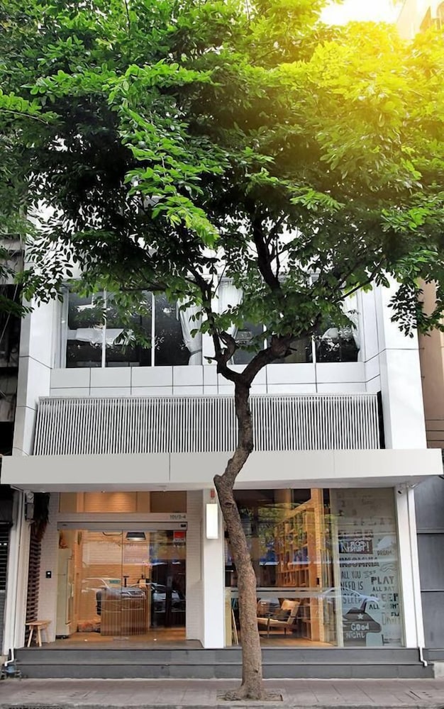 simply sleep hotel
